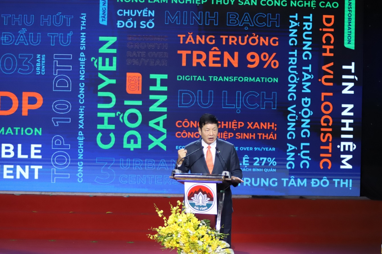 Chủ tịch FPT hiến kế đưa Hà Tĩnh thành 'cực tăng trưởng' vùng Bắc Trung Bộ