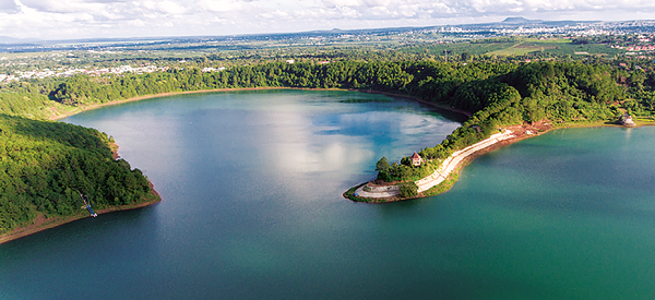   Biển Hồ - Địa điểm du lịch nổi tiếng của Gia Lai