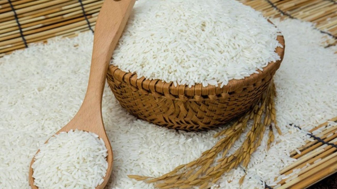 Giá gạo hôm nay 14/9: Xu hướng giảm