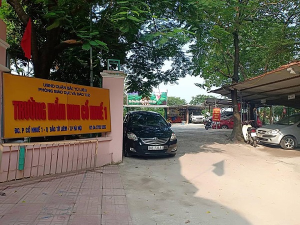   Bãi xe tại ngõ 348 Trần Cung, nằm đối diện ngay trường Mầm non Cổ Nhuế 1