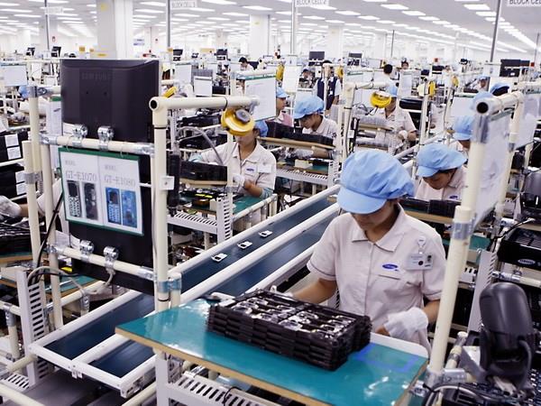 Sản xuất công nghiệp Tp. Hồ Chí Minh tăng gần 7,3%