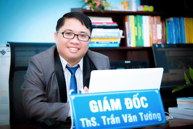 Ths. Trần Văn Tưởng - Giám đốc Trung tâm Ngoại ngữ - Tin Học Việt Nhật Hàn