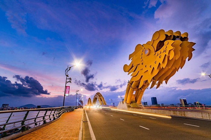 Cầu Rồng Đà Nẵng - Địa điểm vui chơi về đêm HOT 2022