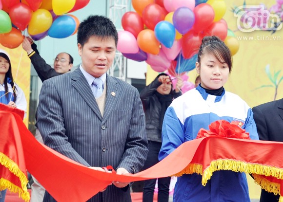 Dance sport “đốt cháy” Festival sinh viên Thủ đô