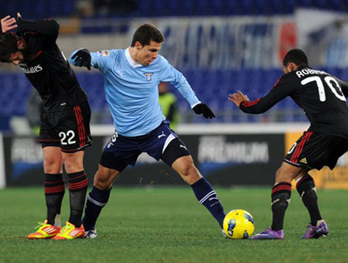 Điểm tin 2/2 Quang Liêm trở lại Top 10 giải Anh mở rộng