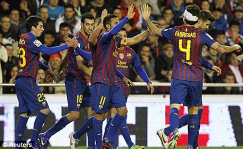 Điểm tin 2/2 Quang Liêm trở lại Top 10 giải Anh mở rộng