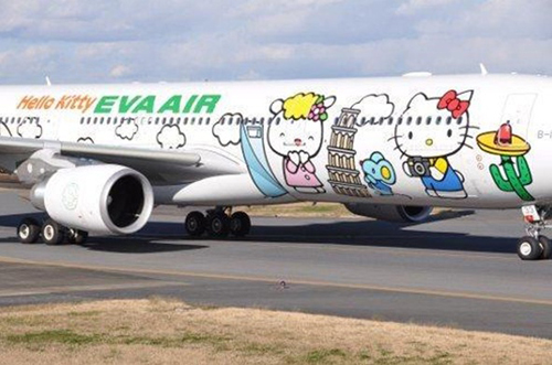 Máy bay dành riêng cho fan của Hello Kitty