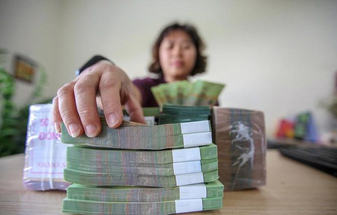 Ngân hàng đồng loạt xin nới “room” tín dụng để triển khai hỗ trợ lãi suất  2% - Nhịp sống kinh tế Việt Nam & Thế giới
