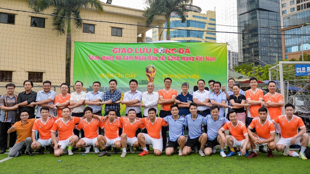 Giao hữu bóng đá kỷ niệm 98 năm Ngày Báo chí cách mạng Việt Nam