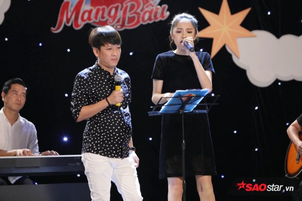 Sau Hari Won đến Trấn Thành khóc nức nở trên sóng truyền hình
