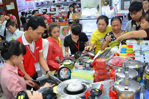 Phải nộp gần 150 tỉ đồng, Nguyễn Kim có bị xử lý hình sự? phai nop gan 150 ti dong nguyen kim co bi xu ly hinh su