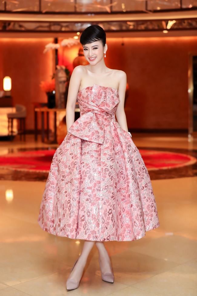 Bùi Tiến Dũng gây chú ý, Angela Phương Trinh hóa Audrey Hepburn Bùi Tiến Dũng gây chú ý, Angela Phương Trinh hóa Audrey Hepburn