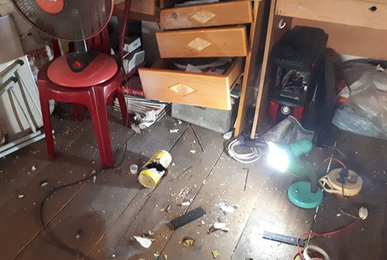Nghi vấn dùng hóa chất chế tạo thuốc nổ, nam thanh niên bỏng nặng Nghi vấn dùng hóa chất chế tạo thuốc nổ, nam thanh niên bỏng nặng
