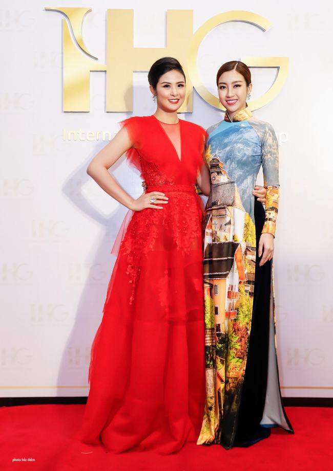 Đỗ Mỹ Linh, Ngọc Hân đọ sắc cùng top 3 Hoa hậu Áo 2018