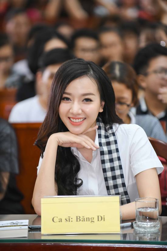 Mỹ nữ chảnh nhất “Gạo nếp gạo tẻ” vượt qua cái nghèo như thế nào? Mỹ nữ chảnh nhất “Gạo nếp gạo tẻ” vượt qua cái nghèo như thế nào?
