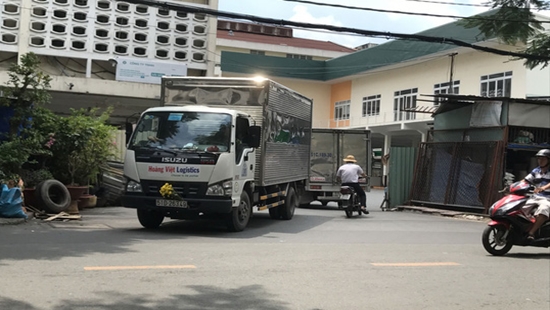Giày Sài Gòn lấy đất công cho Thành Bưởi thuê dài dài! Giày Sài Gòn lấy đất công cho Thành Bưởi thuê dài dài!