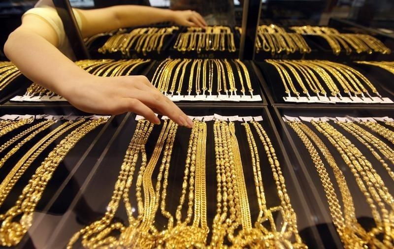Giá vàng hôm nay (10/10) ổn định sau phiên giảm mạnh nhất từ giữa tháng 8 gia vang hom nay 1010 on dinh sau phien giam manh nhat tu giua thang 8