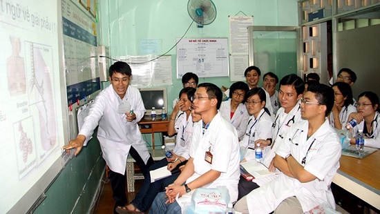 Cần phải có quy định riêng đối với đào tạo nhân lực y tế Cần phải có quy định riêng đối với đào tạo nhân lực y tế