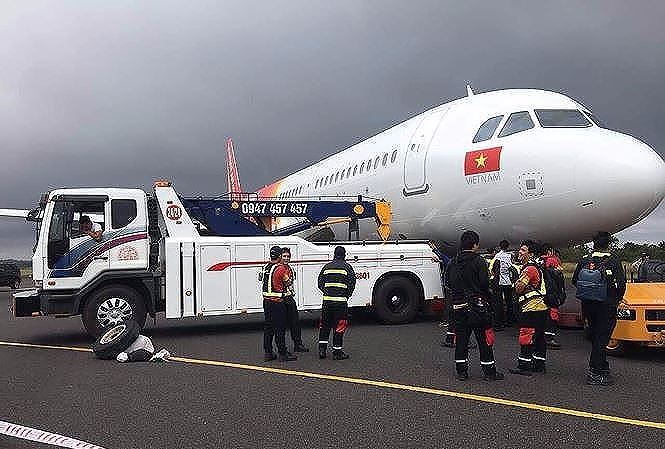Vietjet xin lỗi hành khách về sự cố máy bay Vietjet xin lỗi hành khách về sự cố máy bay