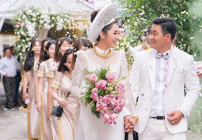 Chồng điển trai, giàu có của những mỹ nhân Việt kết hôn năm 2018