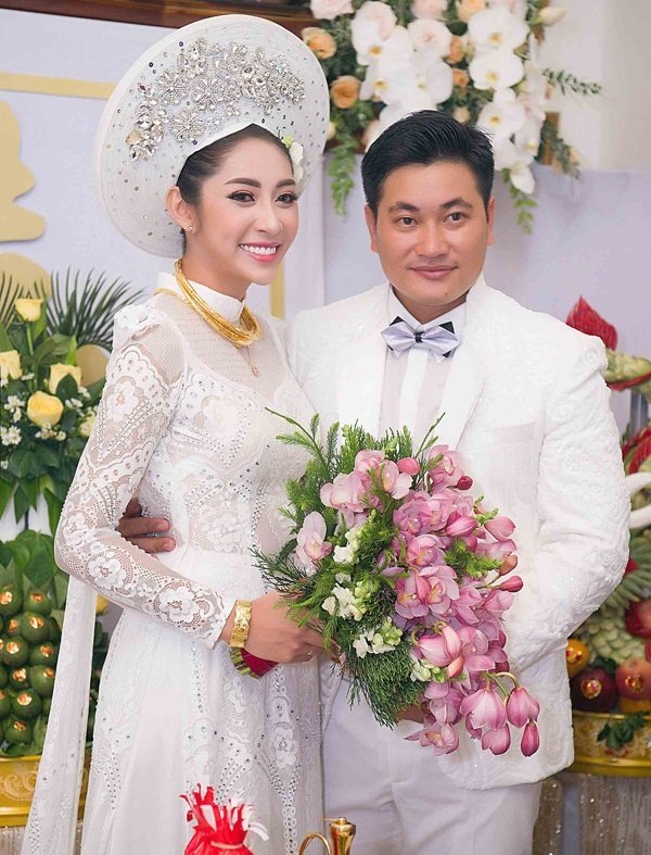 Chồng điển trai, giàu có của những mỹ nhân Việt kết hôn năm 2018