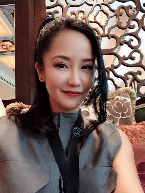 Dụi mắt mấy lần mới nhận ra diva Hồng Nhung, chuyện gì đã xảy ra với nhan sắc cô Bống?