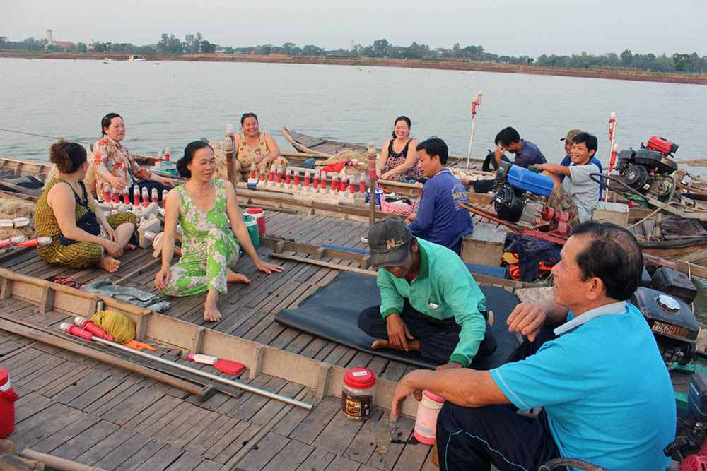 'Nhân sâm nước' của hiếm miền Tây: Cuộc đi săn trắng đêm