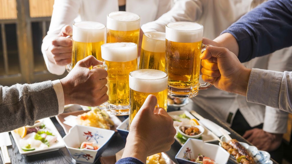 Rượu, bia là nguyên nhân của hơn 200 loại bệnh, 8 loại ung thư ở Việt Nam Rượu, bia là nguyên nhân của hơn 200 loại bệnh, 8 loại ung thư ở Việt Nam