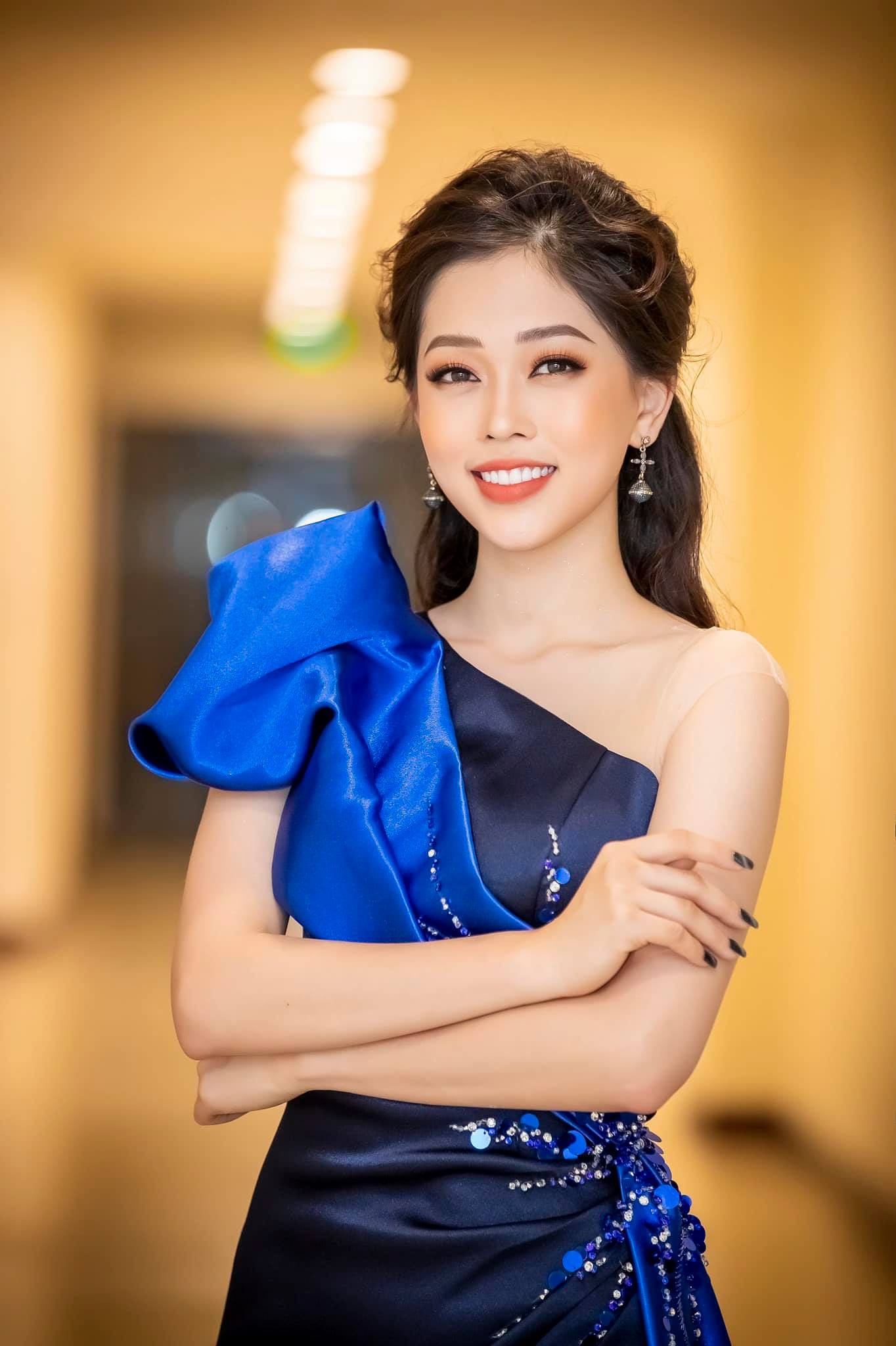 Top 3 Hoa hậu Việt Nam 2018 thay đổi ra sao sau 1 năm đăng quang?  - Ảnh 15.