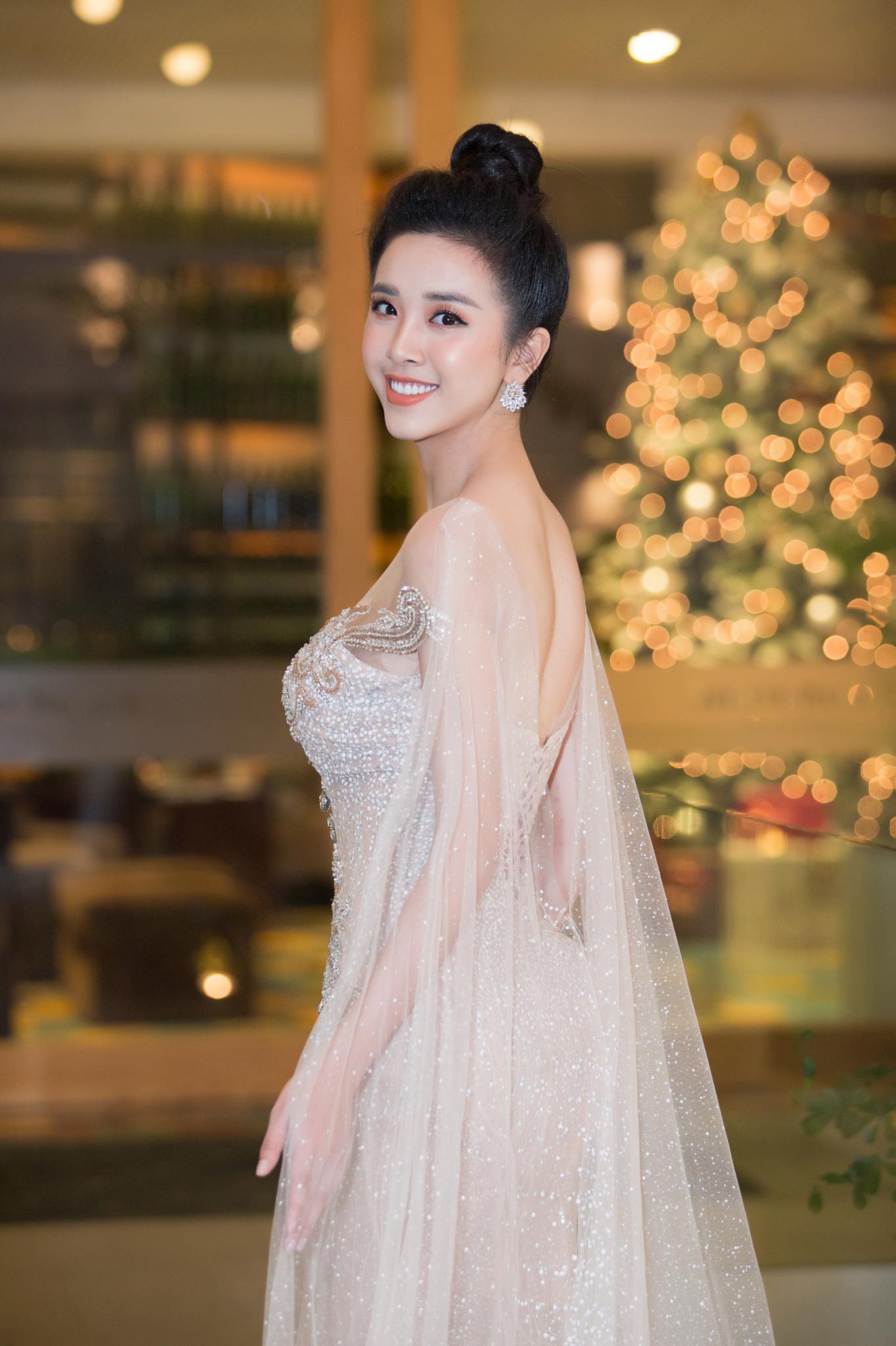 Top 3 Hoa hậu Việt Nam 2018 thay đổi ra sao sau 1 năm đăng quang?  - Ảnh 17.
