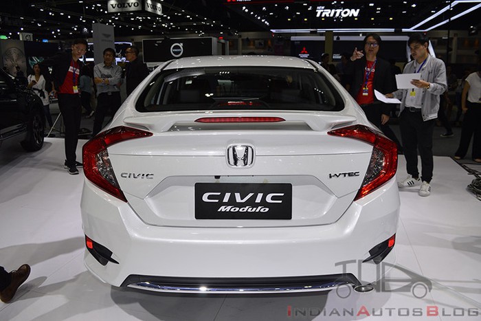 Giá xe lăn bánh Honda Civic 2019 tháng 5/2019 thêm phiên bản RS mới - Ảnh 3.