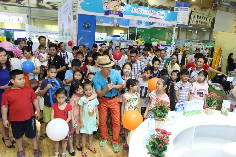 Triển lãm Quốc tế ngành sữa đồng hành cùng sức khỏe người Việt Triển lãm Quốc tế ngành sữa đồng hành cùng sức khỏe người Việt