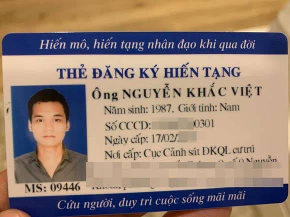 NSƯT Chiều Xuân: Ngọc Trinh hở bạo hơn những minh tinh quốc tế đến Cannes