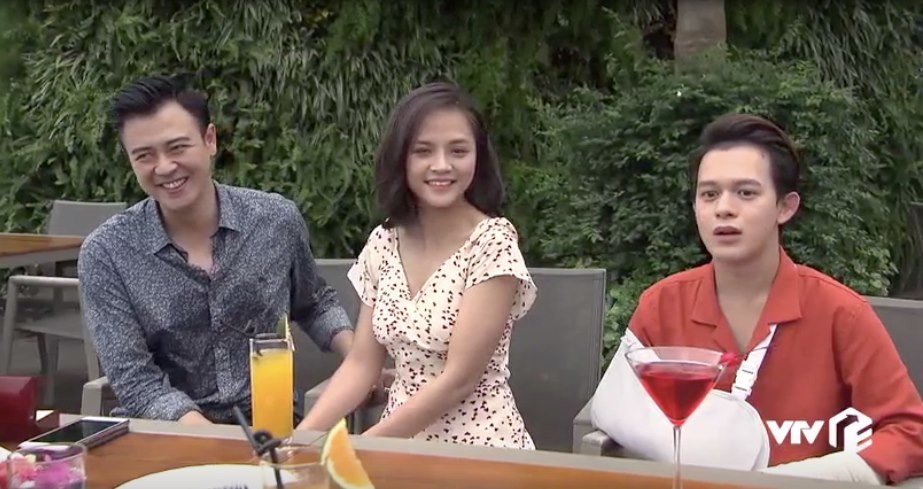 Kết phim 'Về nhà đi con ngoại truyện', Thư có bầu lần 2 với Vũ, Quốc quỳ gối cầu hôn Huệ