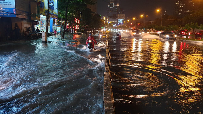 Cảnh báo mưa lớn và giông, lốc, sét và gió giật mạnh ở Tây nguyên, Nam bô, Khánh Hòa, Ninh Thuận, Bình Thuận /// Ảnh: TN