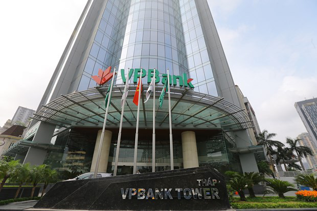 VPBank sạch nợ xấu tại VAMC, lãi trước thuế 9.400 tỉ đồng trong 11 tháng đầu năm - Ảnh 1.