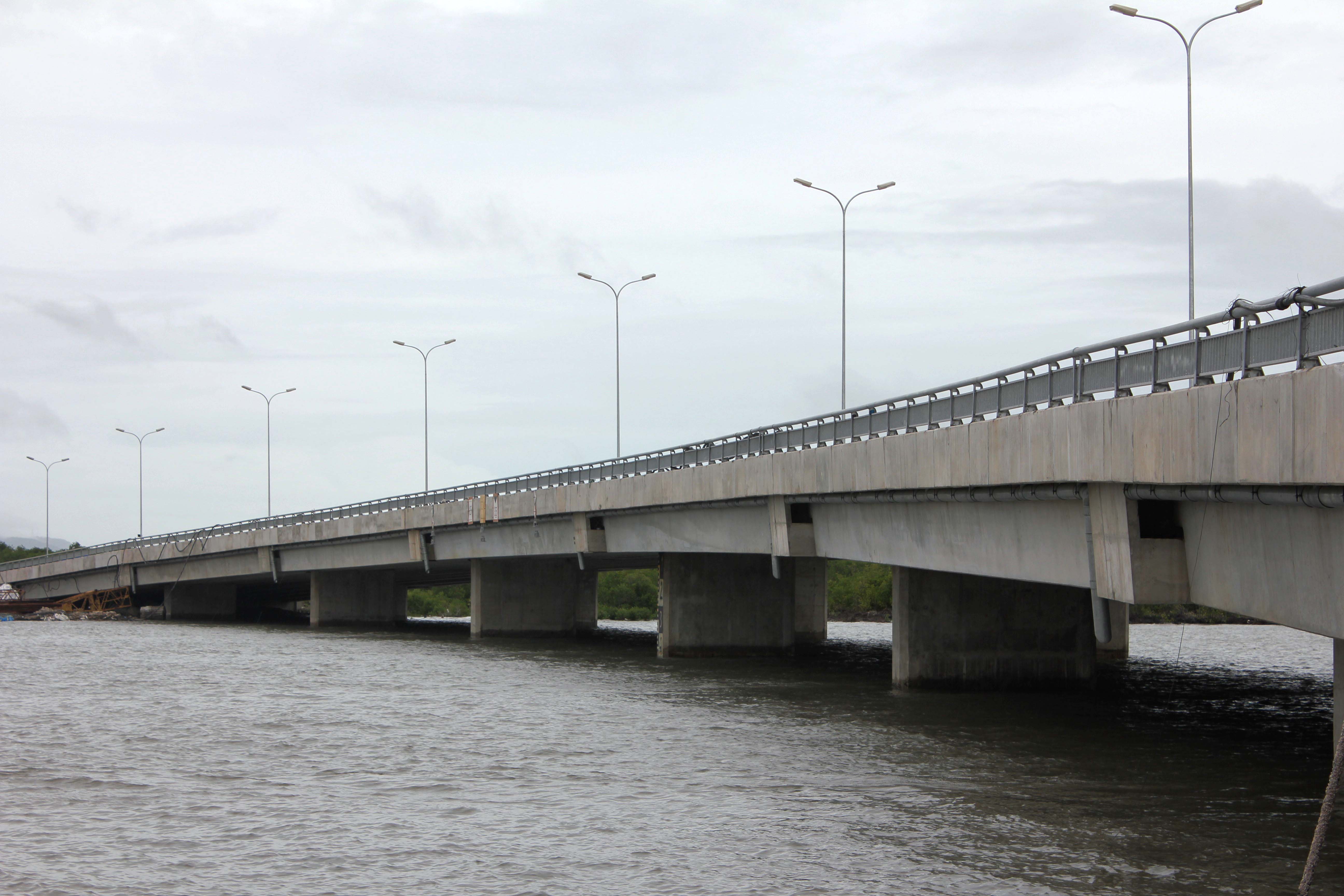 Cầu Vàm Gửi trên tuyến Đường liên cảng Cái Mép - Thị Vải được xây dựng xong. Ảnh: Ngọc Tuấn.
