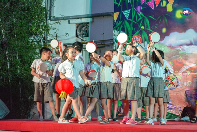 Hà Nội: Trường tiểu học I-sắc Niu-tơn tổ chức nhiều hoạt động đón Tết Trung thu 2020 - Ảnh 2