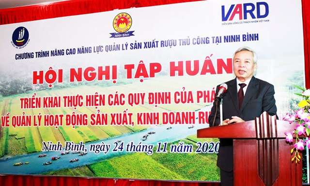 Ths. Nguyễn Tiến Vỵ - Phó Chủ tịch Thường trực VBA giới thiệu về Luật Phòng, chống tác hại của rượu, bia