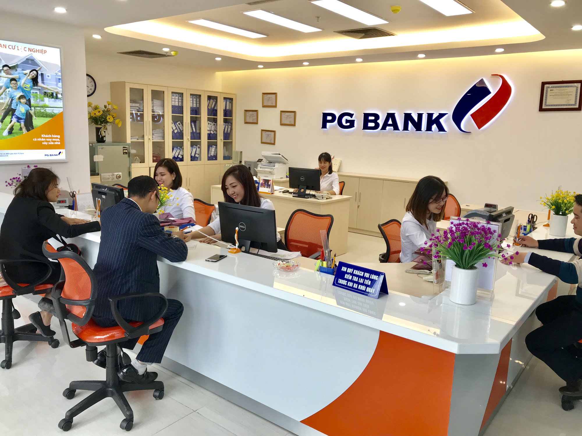 PG Bank chuẩn bị đại hội cổ đông thường niên 2021 - Ảnh 1.