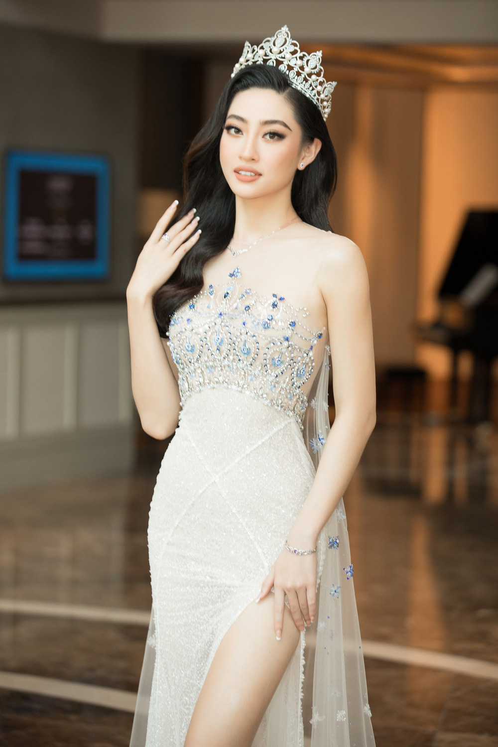 Đỗ Thị Hà nổi bật giữa dàn Hoa hậu tại họp báo Miss World Vietnam 2021 - Ảnh 3.