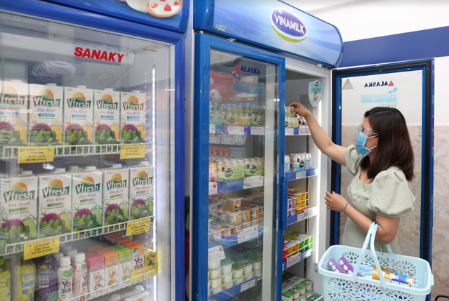 Vinamilk là thương hiệu sữa được người tiêu dùng Việt chọn mua 10 năm liền - Ảnh 2.