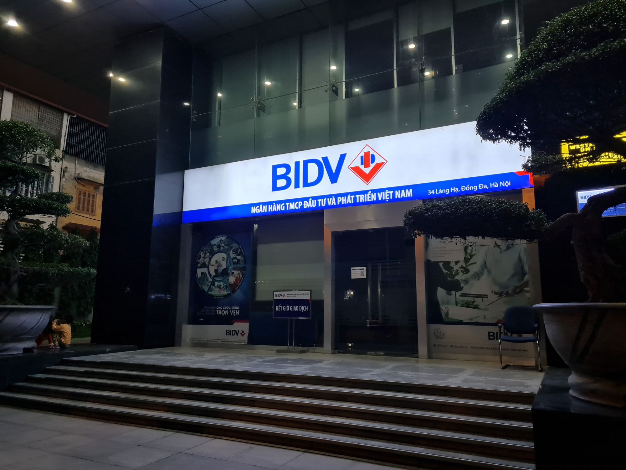 BIDV rao bán khoản nợ gần 900 tỷ đồng của các doanh nghiệp xuất nhập khẩu - Ảnh 1.