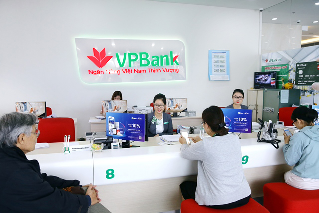 Ngân hàng VPBank duy trì lãi suất ổn định trong tháng 12/2021 - Ảnh 1.