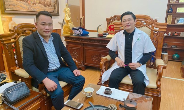 Thầy thuốc nhân dân, PGS.TS.BS Nguyễn Duy Ánh, Giám đốc Bệnh viện Phụ sản Hà Nội trao đổi với phóng viên - Ảnh: Sơn Thuỷ