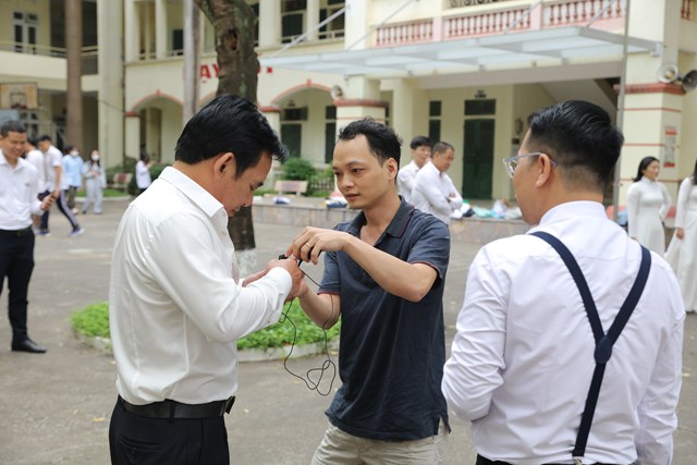 Quang Tèo xuất hiện trong phim ca nhạc lưu giữ tuổi học trò của hội khoá Lê Quý Đôn (1997- 2000) - Ảnh 5