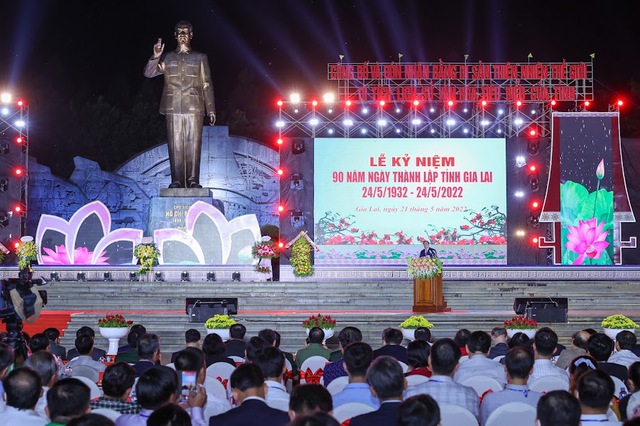 Thủ tướng Phạm Minh Chính dự lễ kỷ niệm 90 năm thành lập tỉnh Gia Lai - Ảnh 6.