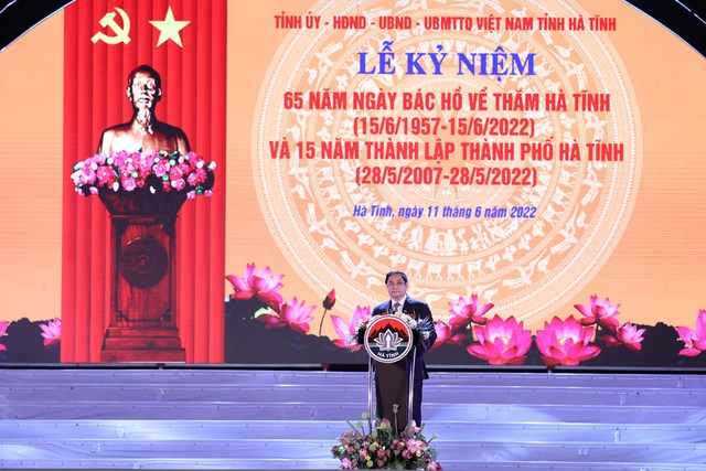 Thủ tướng Phạm Minh Chính dự Lễ kỷ niệm 65 năm ngày Bác Hồ về thăm Hà Tĩnh - Ảnh 4.