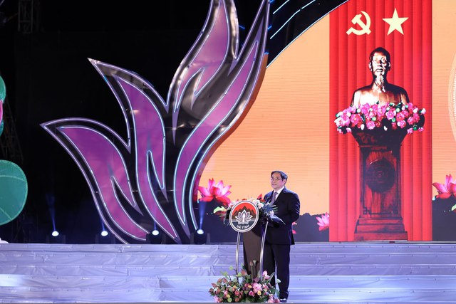 Thủ tướng Phạm Minh Chính dự Lễ kỷ niệm 65 năm ngày Bác Hồ về thăm Hà Tĩnh - Ảnh 5.
