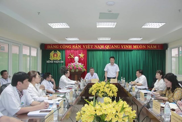 Đoàn công tác tỉnh Quảng Ninh đến thăm và làm việc tại Bệnh viện 199 - Ảnh 1